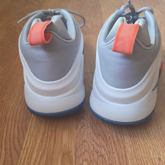Nike LeBron Zoom Witness Men\'s 8.5 Wolf Grey Star Blue 852439 004 - $100 main image 5